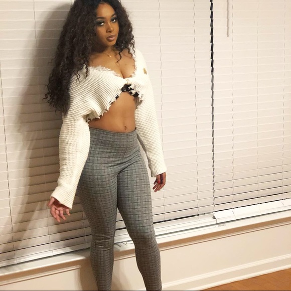 White fringe crop sweater - Picture 6 of 6